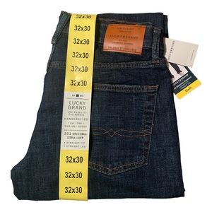 NWT - 32x30 Lucky Brand Jeans - 221 Original Straight - Dark Blue Denim